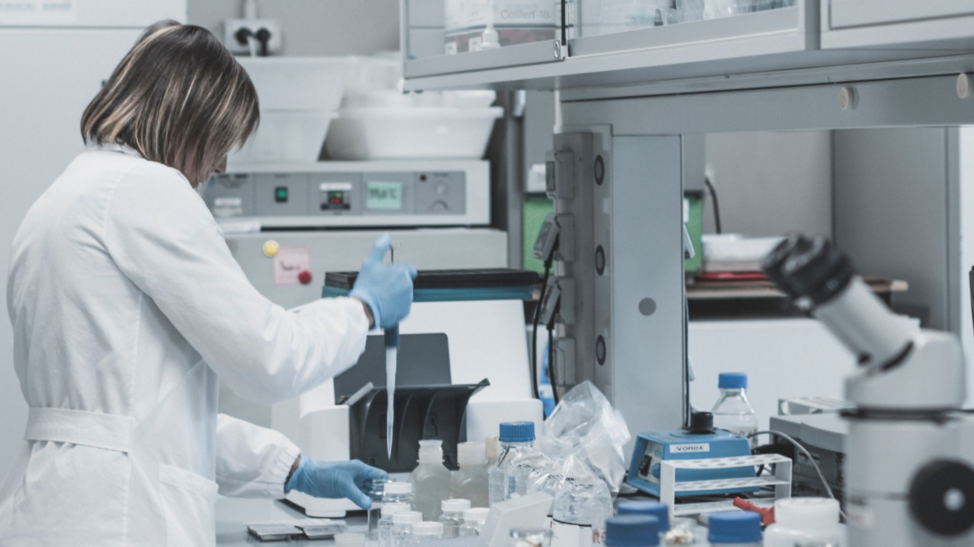 Analisi microplastiche: una nuova area per il laboratorio di Ecoopera